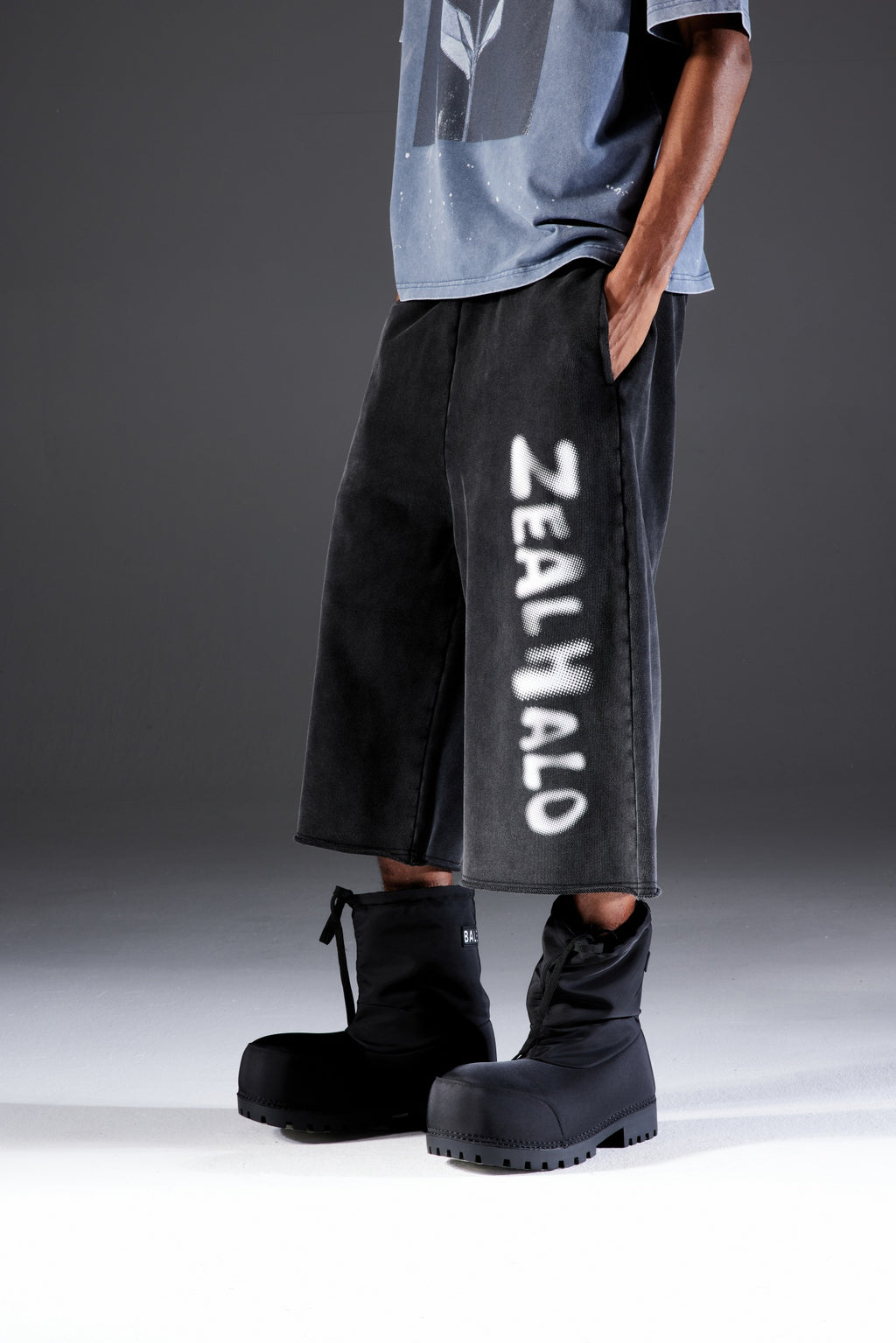 Black Acid Wash 3/4 Shorts