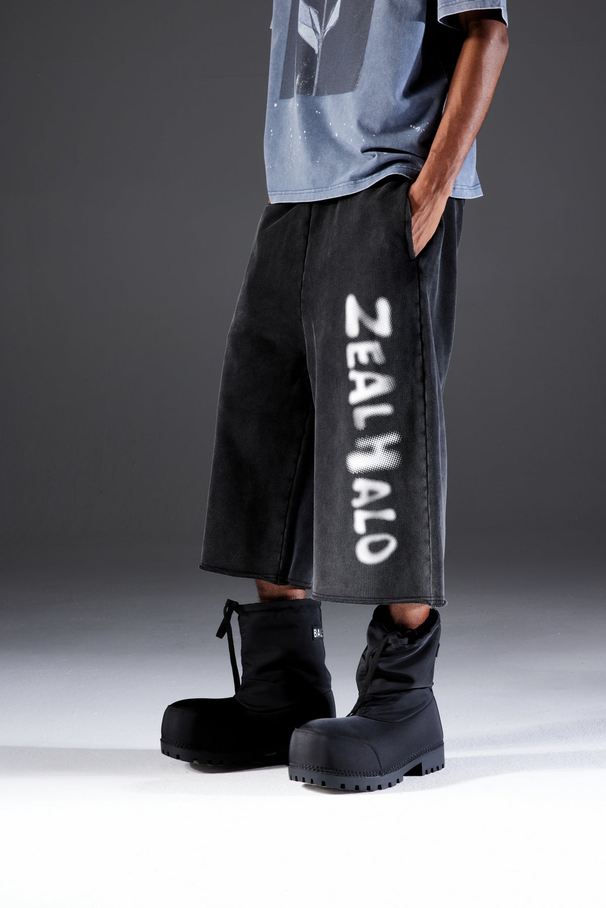 Black Acid Wash 3/4 Shorts