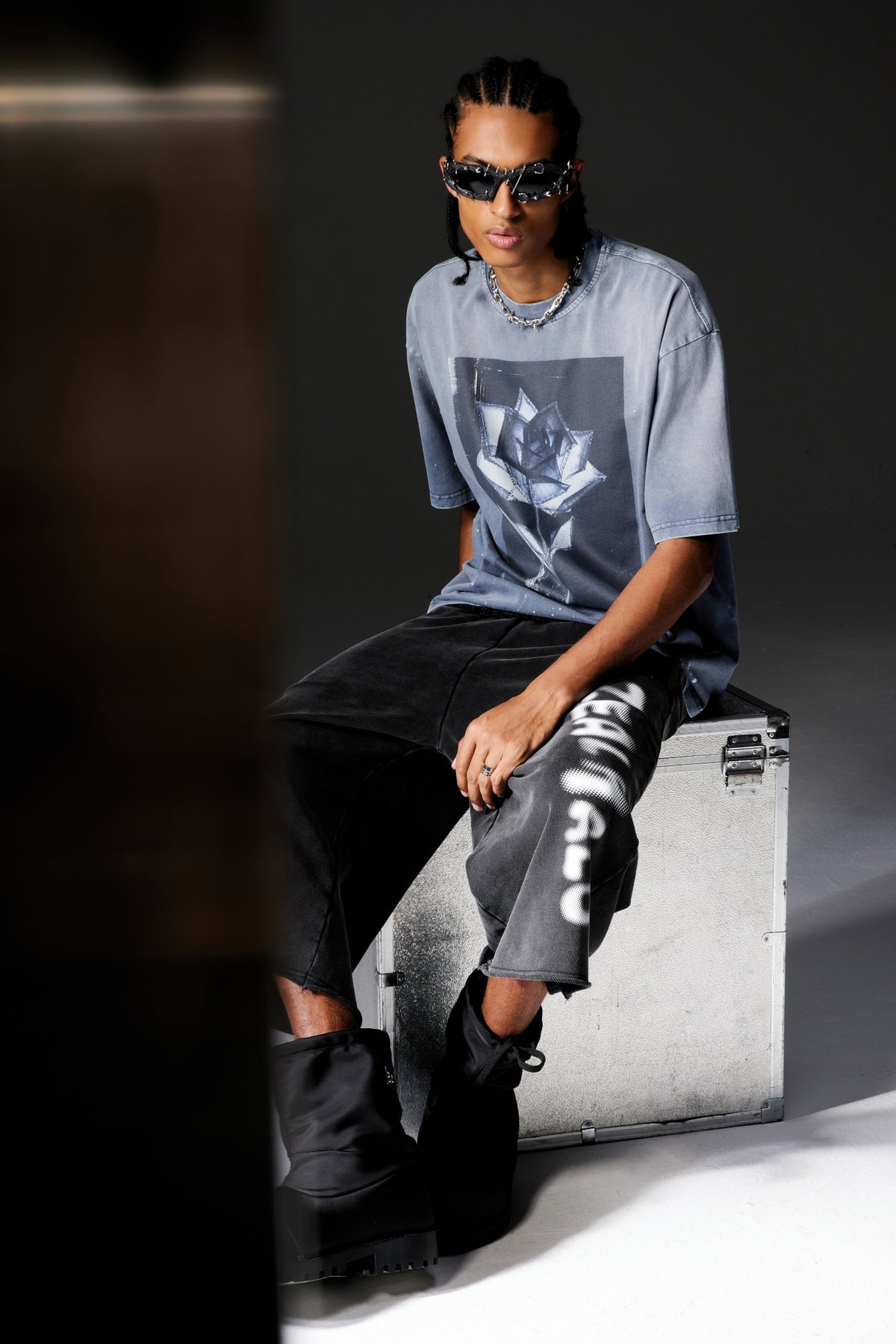 Black Acid Wash 3/4 Shorts